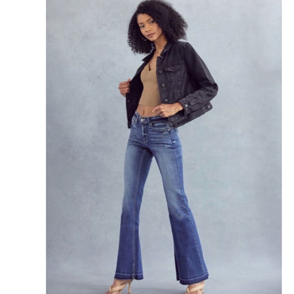 New- Rumors• Kancan Distressed Denim Jacket - Picture 3 of 10